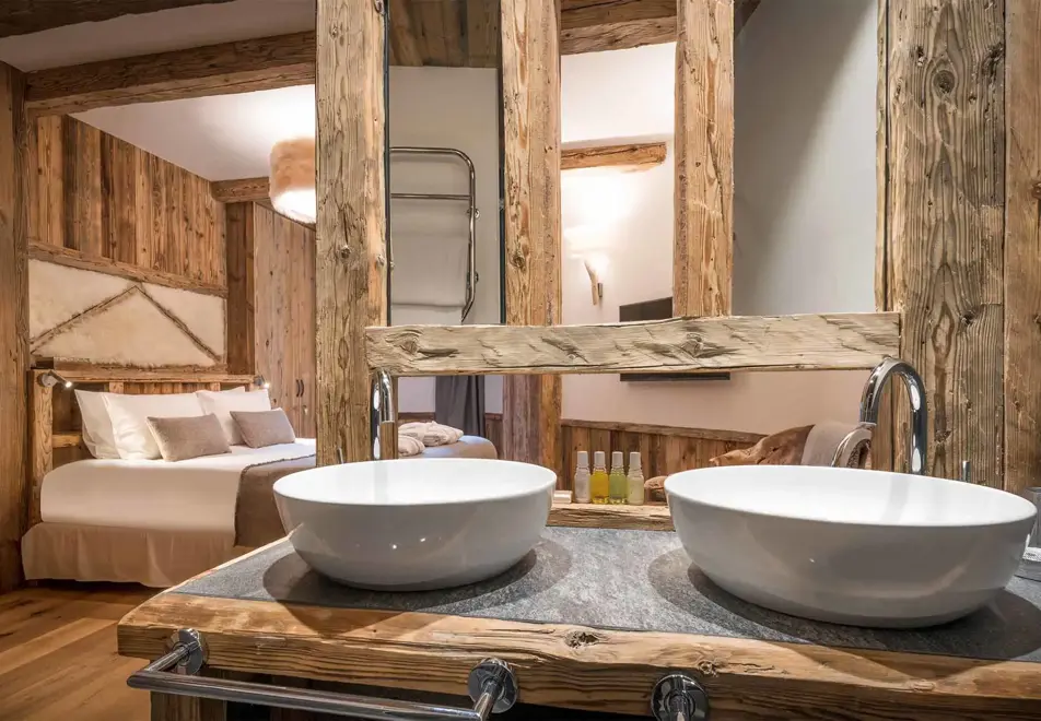 Chalet Inuit, Val d'Isere (self catered or catered chalet) - Bathroom