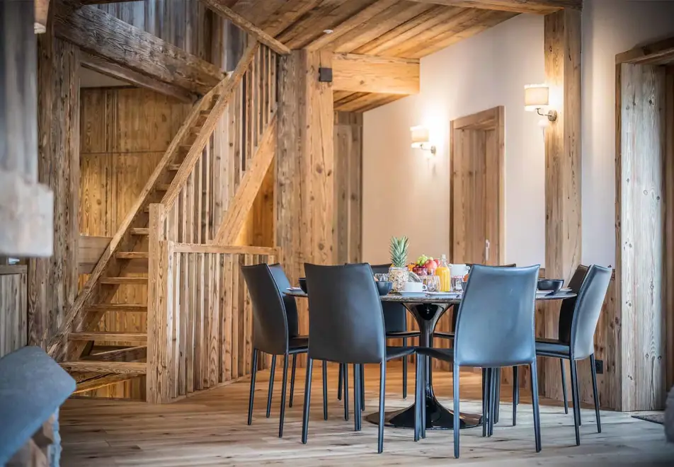 Chalet Inuit, Val d'Isere (self catered or catered chalet) - Dining area