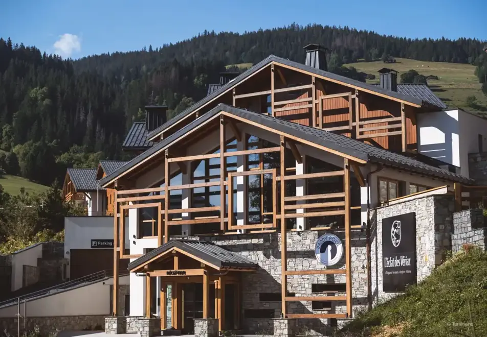 l'Eclat des Veriaz, Megeve (self catered apartments & chalets) - In summer