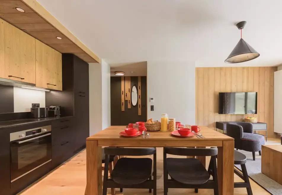 l'Eclat des Veriaz, Megeve (self catered apartments & chalets) - Typical 2 bedroom apartment style
