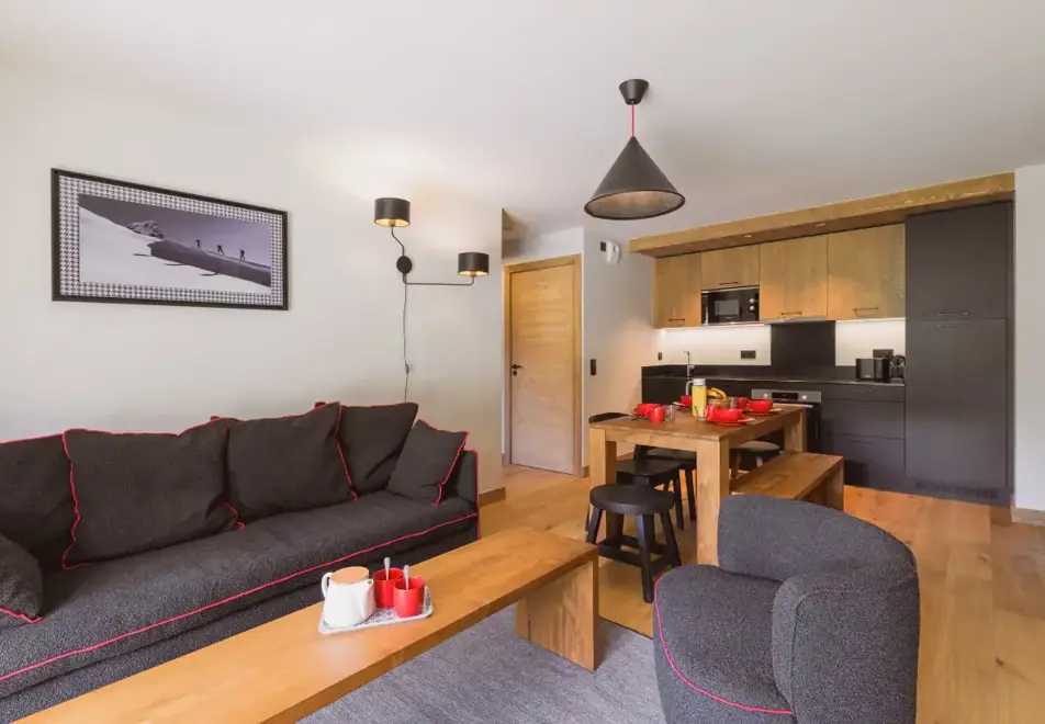 l'Eclat des Veriaz, Megeve (self catered apartments & chalets) - Typical 2 bedroom apartment style