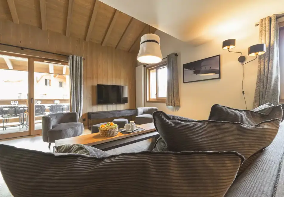 l'Eclat des Veriaz, Megeve (self catered apartments & chalets) - Typical 3 bedroom alcove apartment style