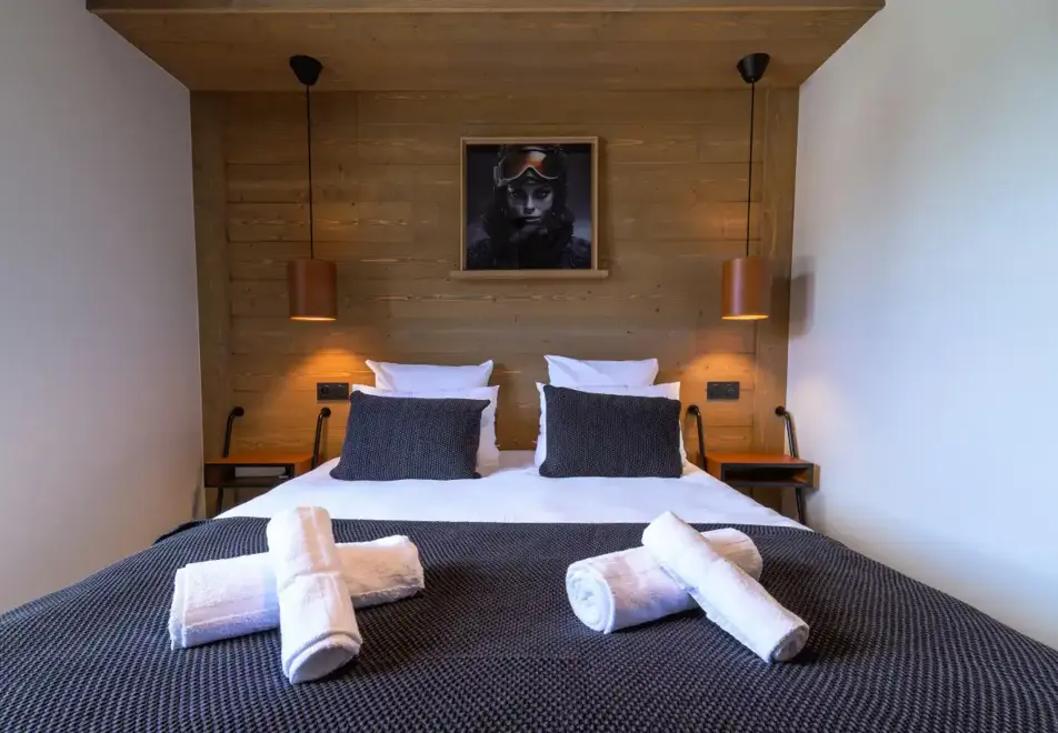 l'Eclat des Veriaz, Megeve (self catered apartments & chalets) - Typical 3 bedroom alcove apartment style