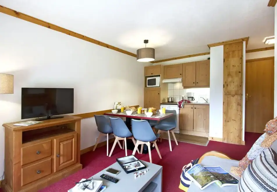 Le Village, Notre Dame de Bellecombe (self catered apartments) - Typical apartment style