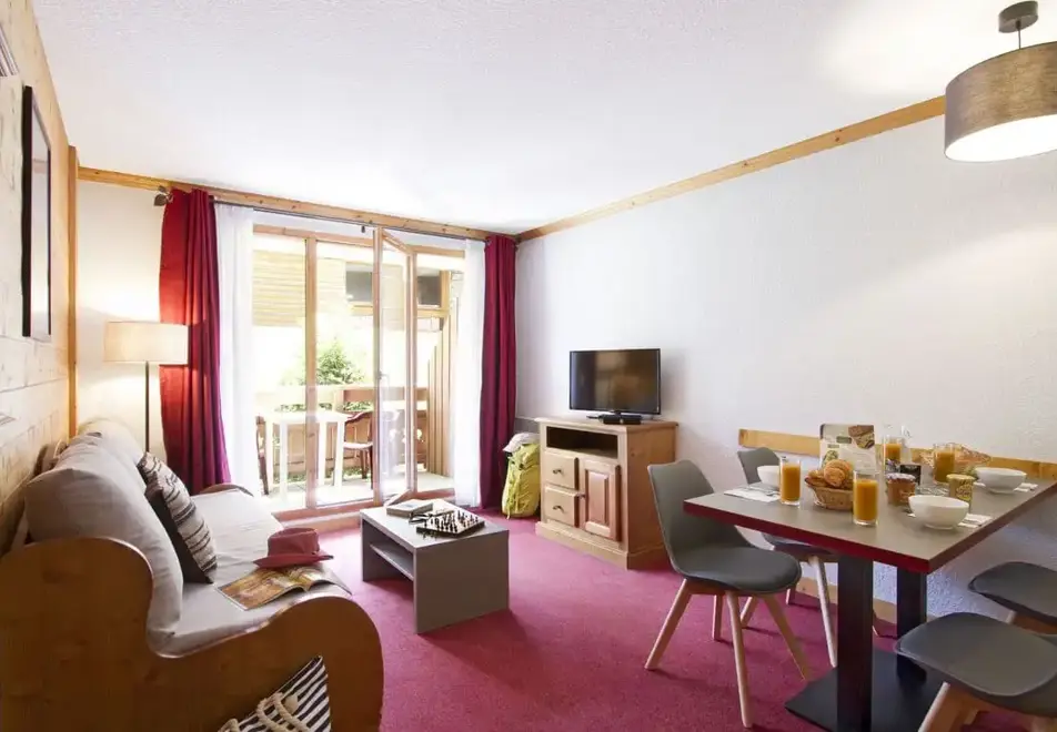 Le Village, Notre Dame de Bellecombe (self catered apartments) - Typical apartment style