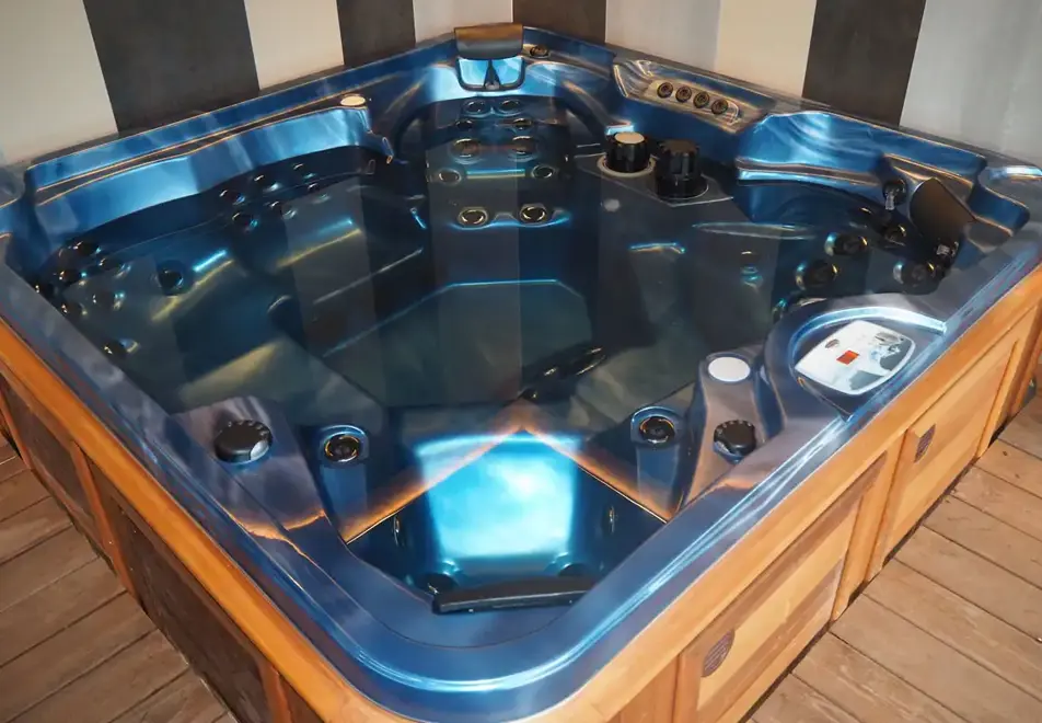 Delphine, Les Gets (self catered chalet) - Private Jacuzzi