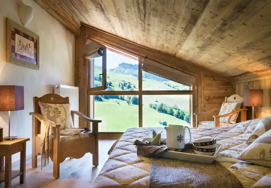 Le Village de Lessy, Le Grand Bornand (self catered apartments) - Double Bedroom