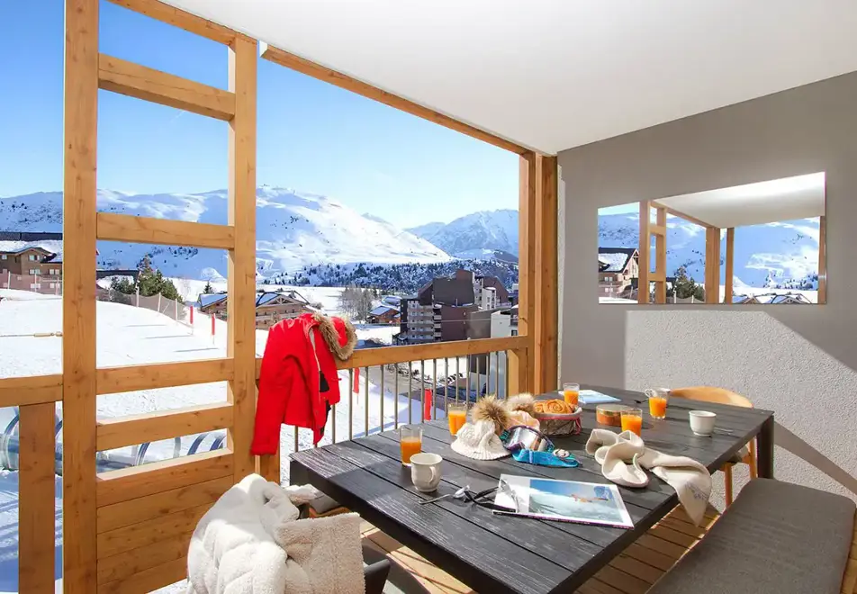 Phoenix A, Alpe d'Huez (self catered apartments) - Typical apartment style