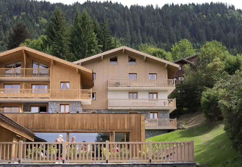 Les Chalets du Jouvence, Les Carroz (self catered apartments) - Main building