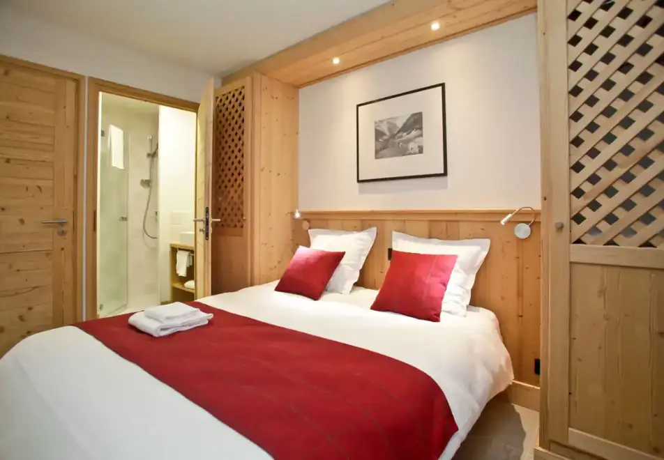 Prestige Les Fermes de Chatel, Chatel (self catered apartment) - Double Bedroom