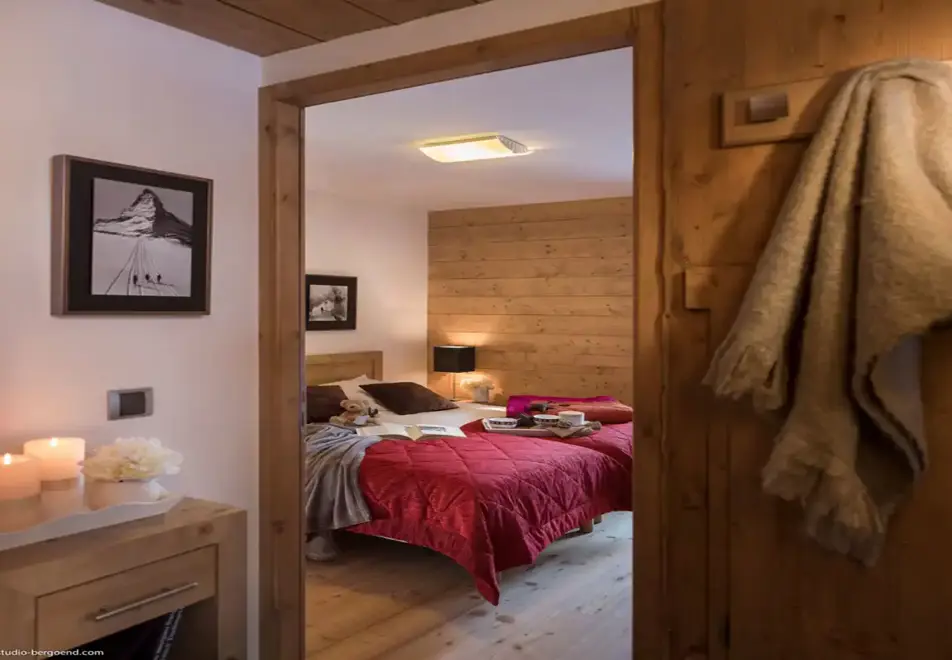 Le Napoleon, Montgenevre (self catered apartments) - Twin Bedroom