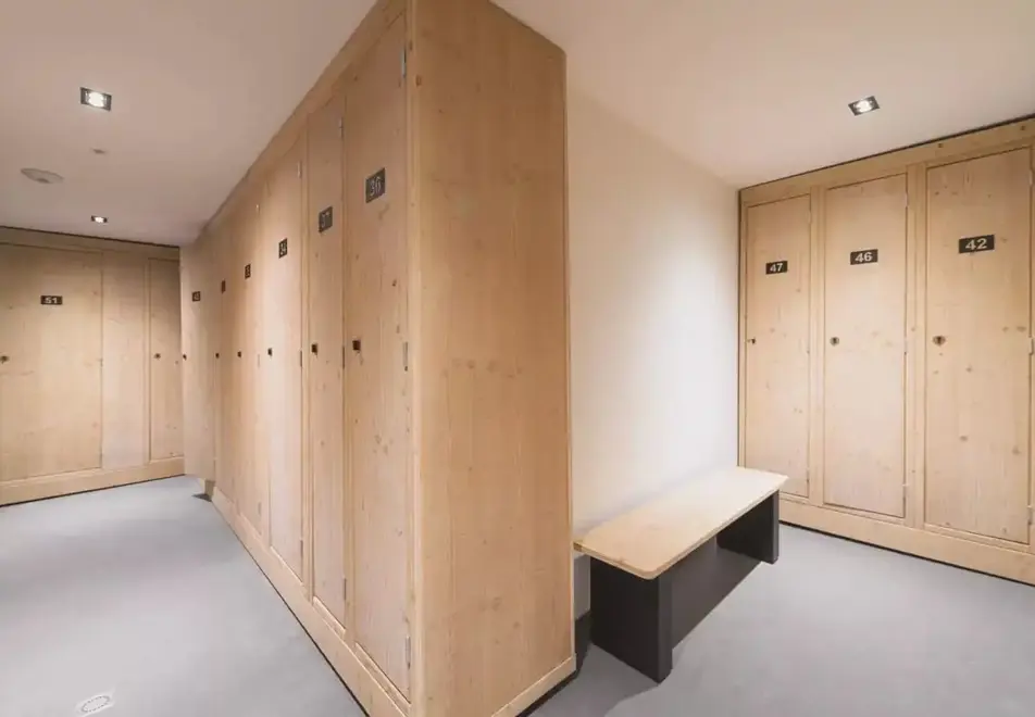 Le Quartz, Peisey Vallandry (self catered apartments) - Ski lockers