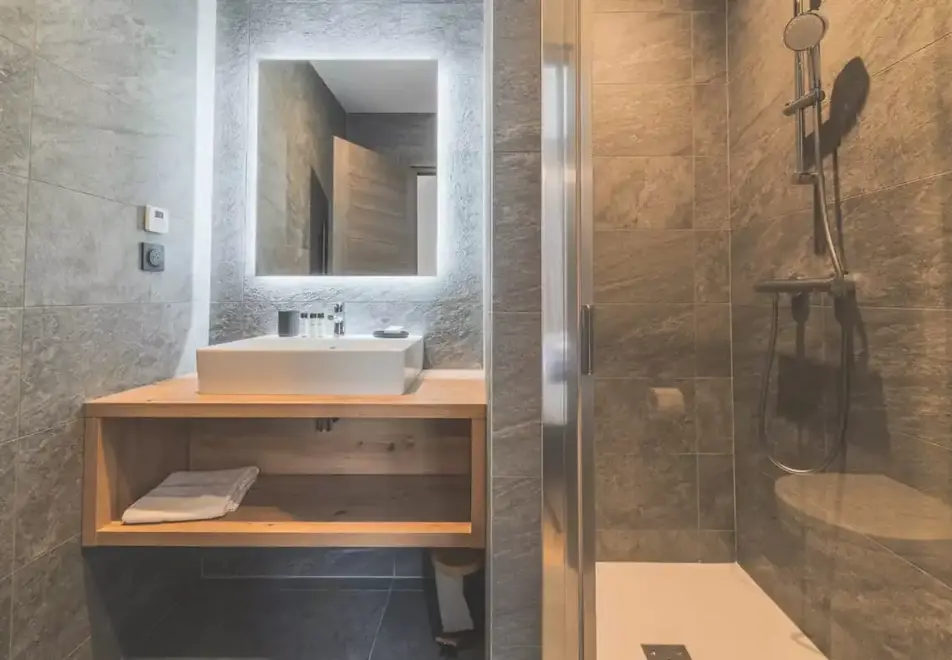 Le Quartz, Peisey Vallandry (self catered apartments) - Typical apartment style