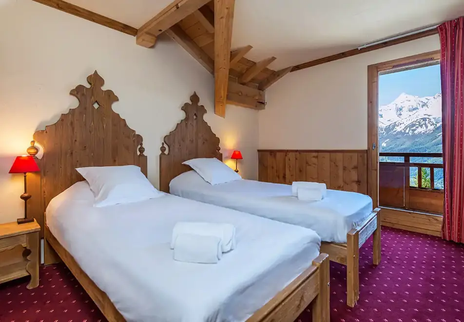 Le Refuge, La Rosiere (self catered apartments) - Typical twin bedroom style
