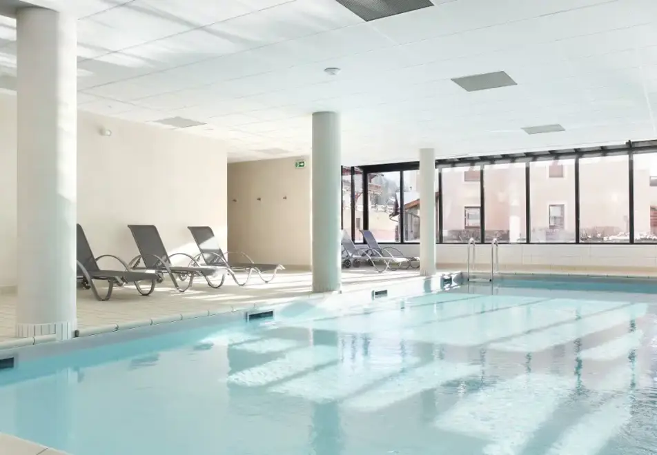 Aquisana, Serre Chevalier (self catered apartments) - Indoor Pool