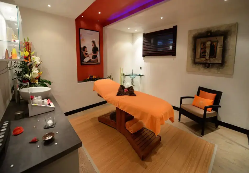 Le Coeur d'Or, Bourg St Maurice (self catered apartments) - Spa