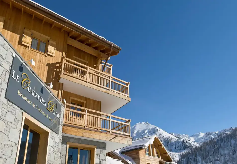Chalet des Dolines, Montgenevre (self catered apartments)