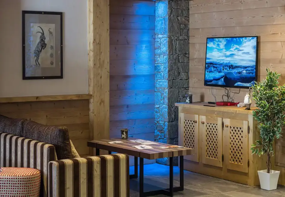 Le Napoleon, Montgenevre (self catered apartments) - Residence Lounge