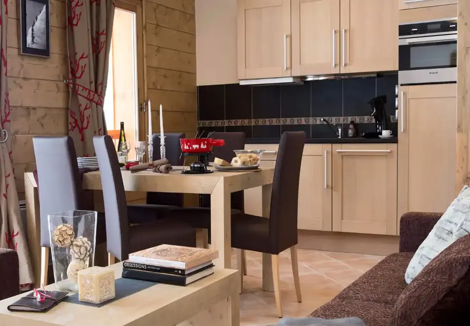 Les Chalets du Flambeau, Val Cenis (self catered apartments) - Apartments