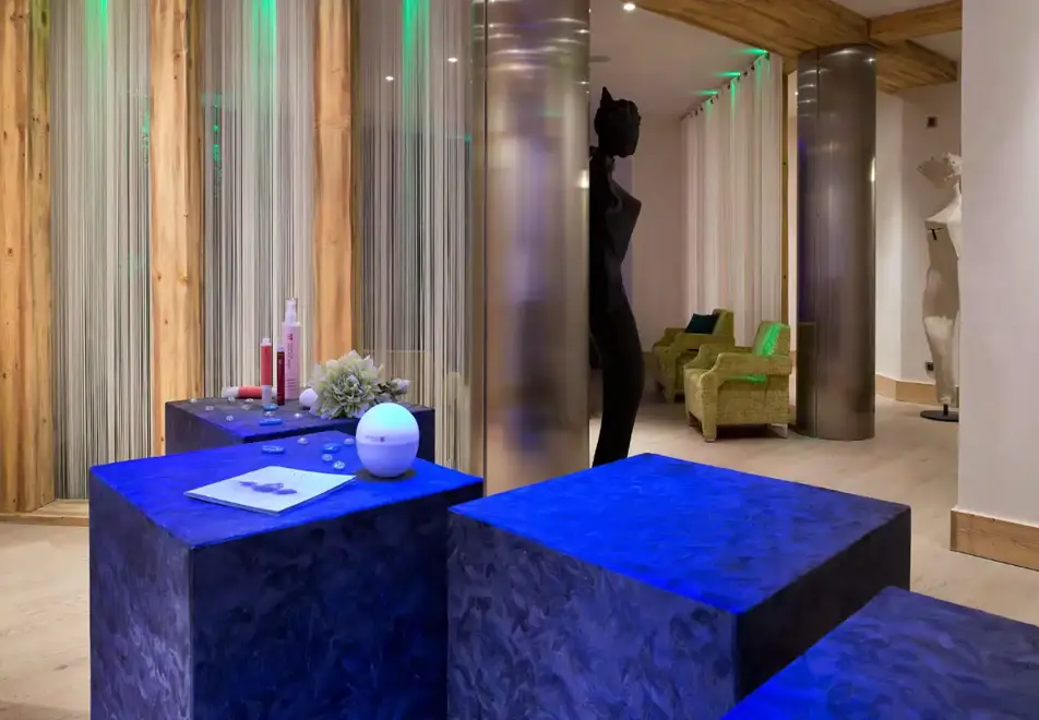 Les Chalets du Flambeau, Val Cenis (self catered apartments) - Spa