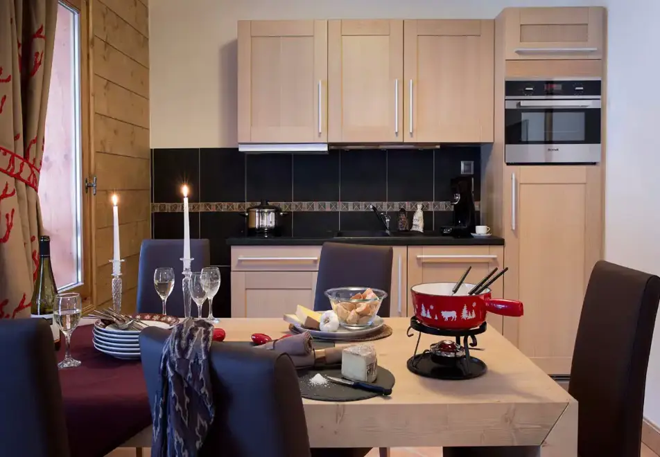 Les Chalets du Flambeau, Val Cenis (self catered apartments) - Apartments