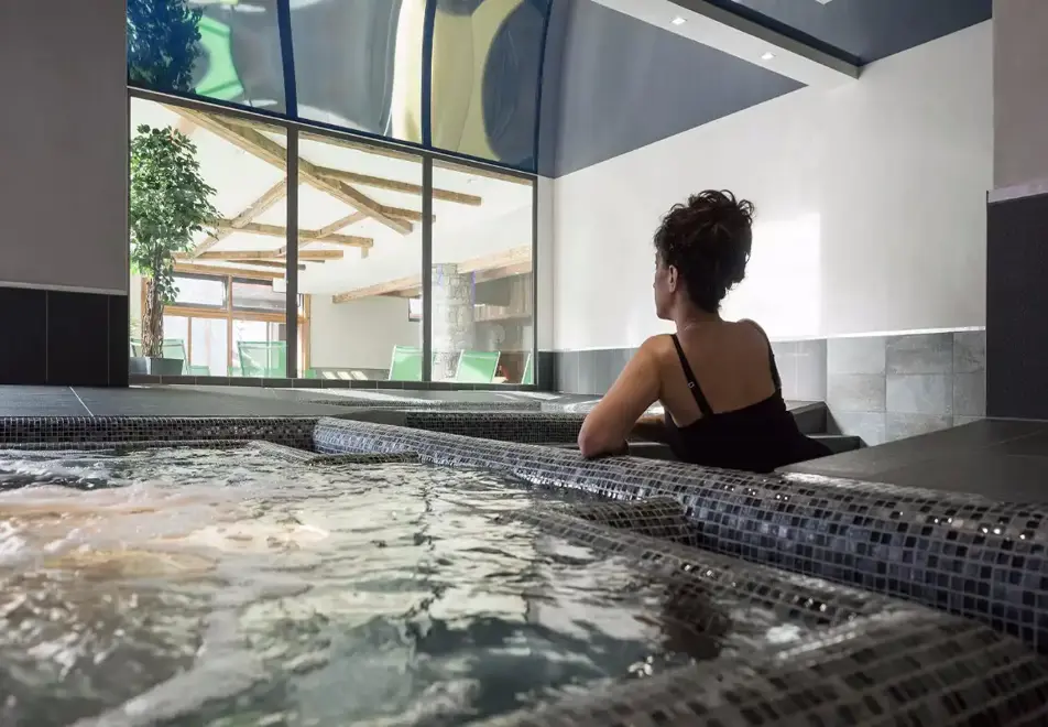 Kalinda, Tignes 1800 (self catered apartments) - Jacuzzi