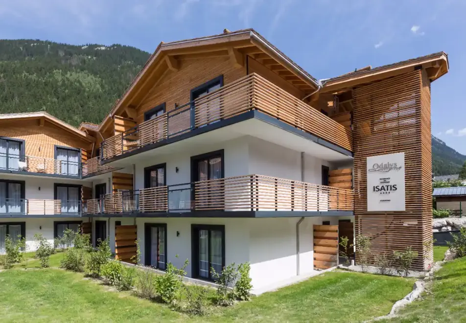 Isatis, Chamonix (self catered apartments) - 5km from Chamonix centre