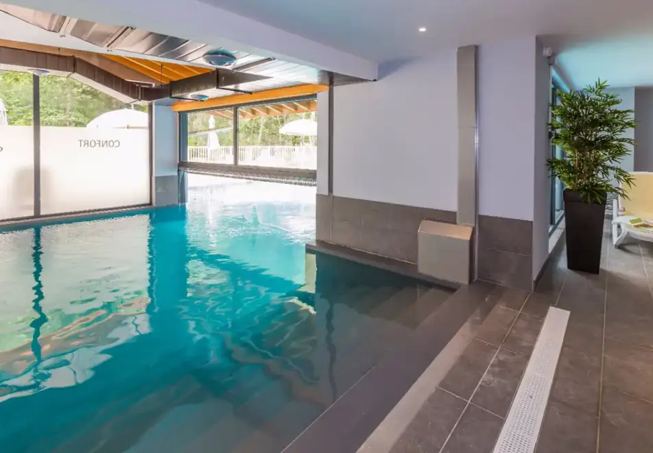 Isatis, Chamonix (self catered apartments) - Indoor pool