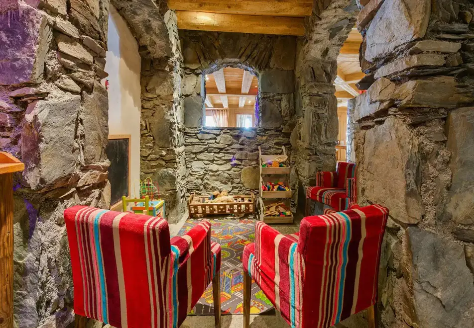 Les Cimes Blanches, La Rosiere (self catered apartments) - Reception