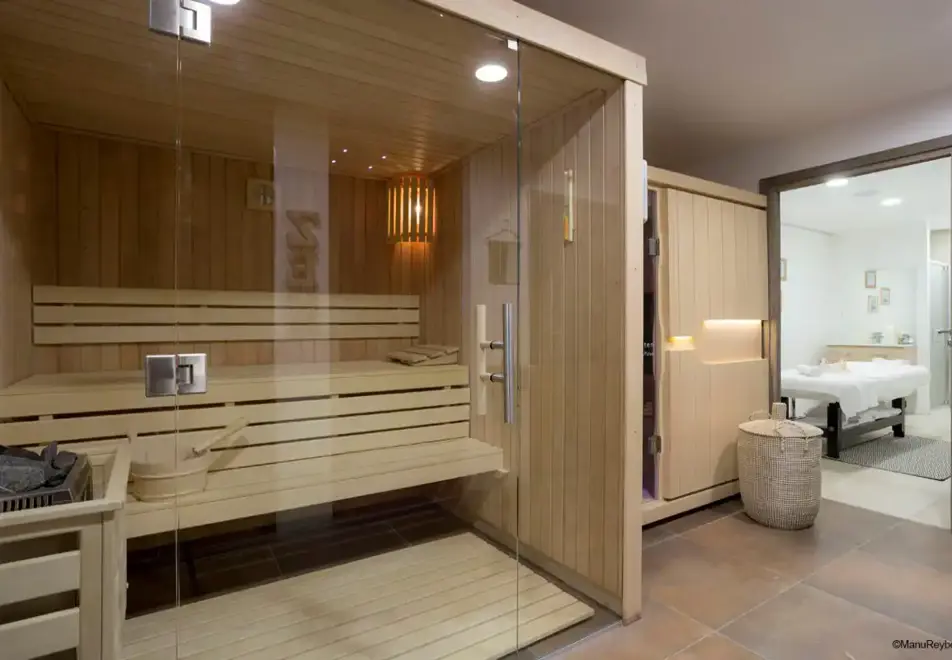 Hameau de Barthelemy, La Rosiere (self catered apartments) - Spa