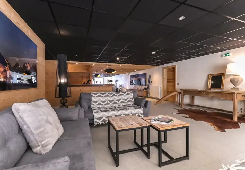 Les Fermes du Mont Blanc, Combloux (self catered apartments) - Typical apartment style