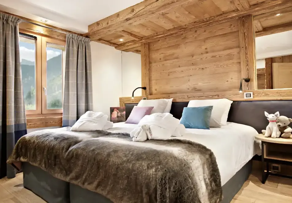 Alexane, Samoens (self catered apartments) - Twin bedroom