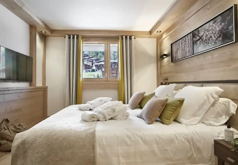 Anitea, Valmorel (self catered apartments) - Double bedroom