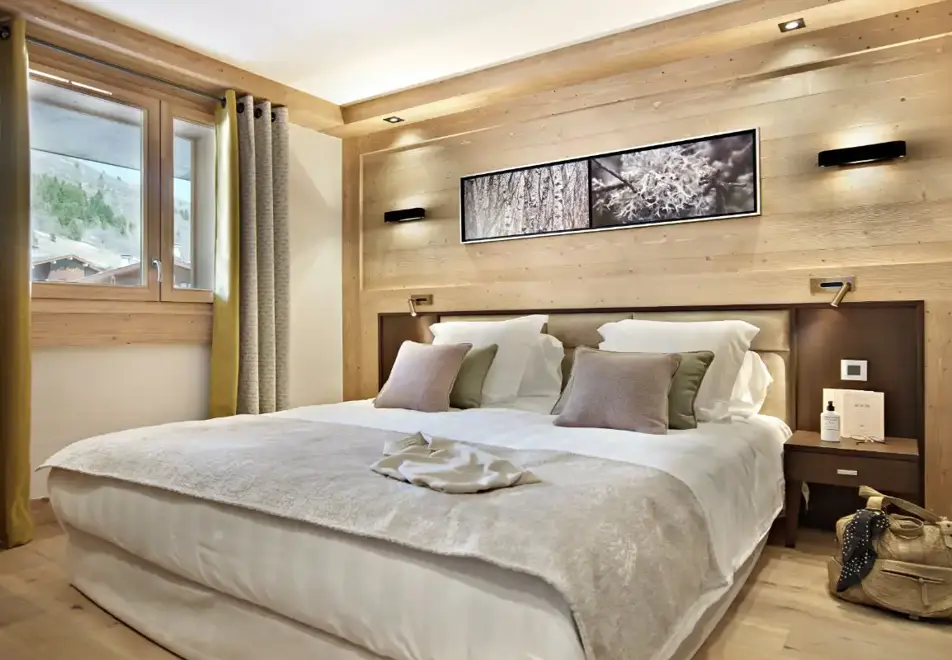 Anitea, Valmorel (self catered apartments) - Double bedroom