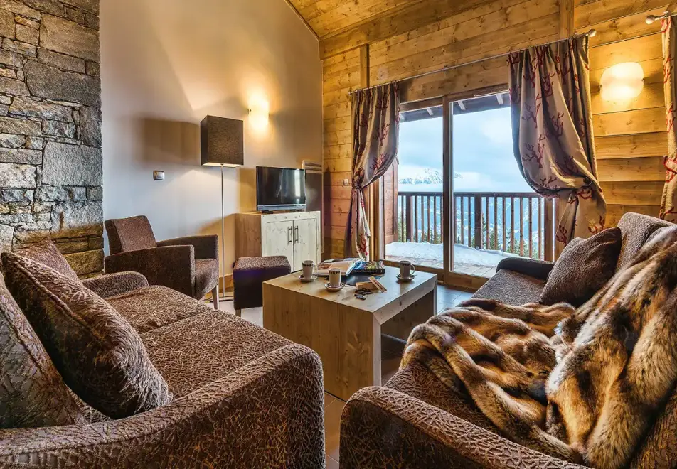 Chalet Les Marmottons, La Rosiere (self catered apartments) - Apartments