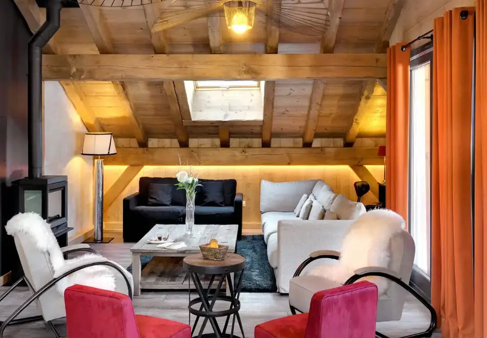 Hotel La Marmotte, Les Gets (hotel) - La Marmotte suite up to 7 persons