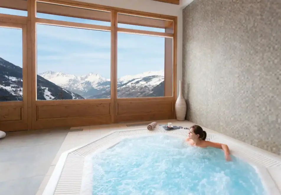 Etoile des Cimes, Sainte Foy (self catered apartments) (©ManuReyboz) - Jacuzzi