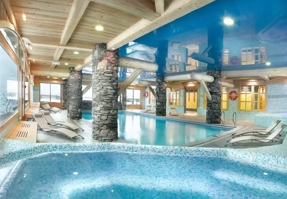 Les Fermes de Sainte Foy, Sainte Foy (self catered apartments) - Indoor pool