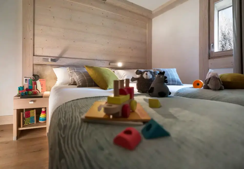 Le Roc des Tours, Grand Bornand (self catered apartments) - Twin bedroom