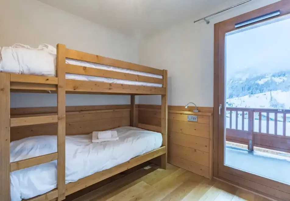 Santa Terra, Tignes les Brevieres (self catered apartments) - 3 bed duplex 8 