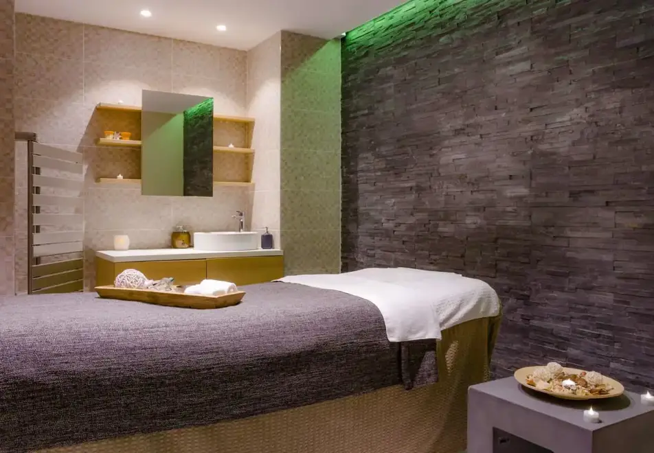 Chalet des Cimes, Les Saisies (self catered apartments) (©M.Reyboz) - Treatment room