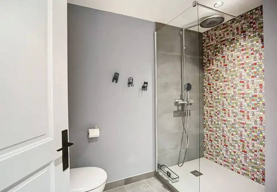 Chalet Broceliande, Meribel (self catered chalet) - Shower room