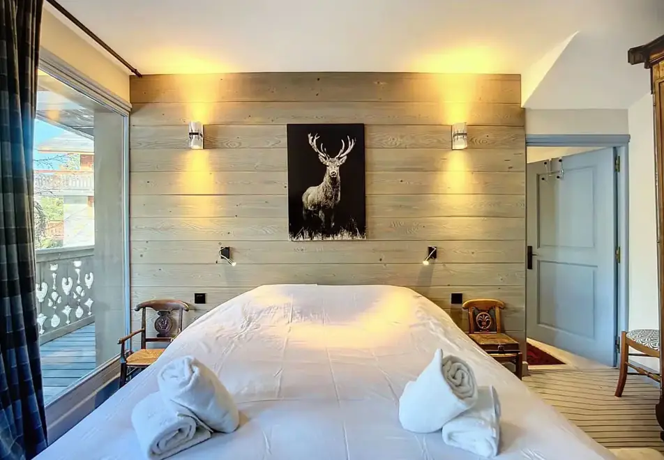 Chalet Broceliande, Meribel (self catered chalet) - Bedroom