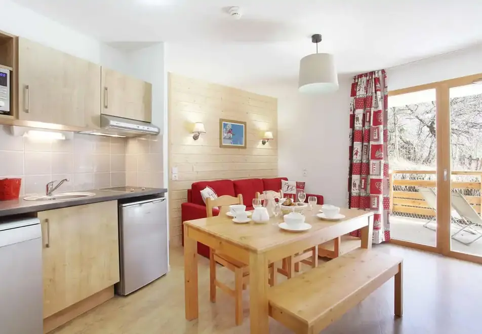 Le Crystal, Vaujany (self catered apartments) - Typical apartment style