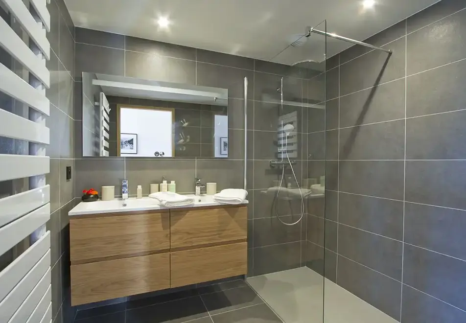 Phoenix B, Alpe d'Huez (self catered apartments) - Typical apartment style