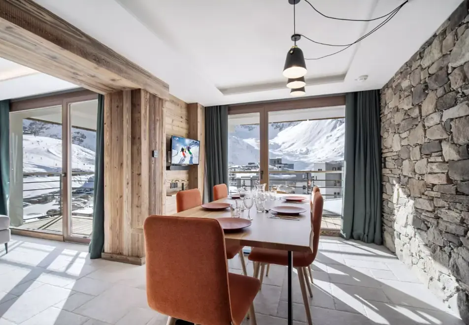 Le Quartz, Tignes Val Claret (self catered apartments) - Typical style of 501