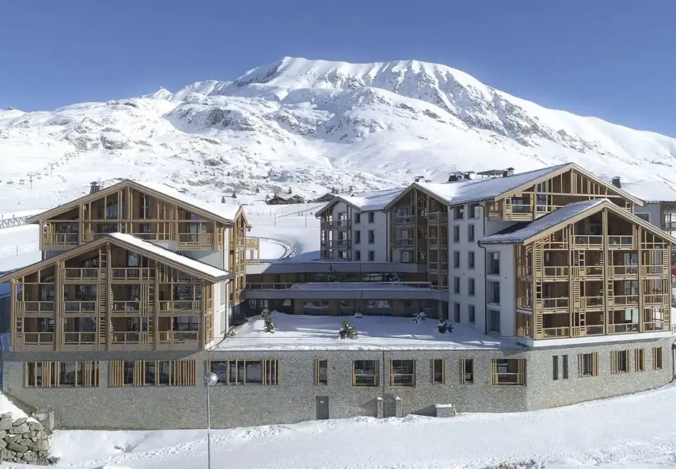 Phoenix, Alpe d'Huez (self catered apartments) - Ski-in/ski-out