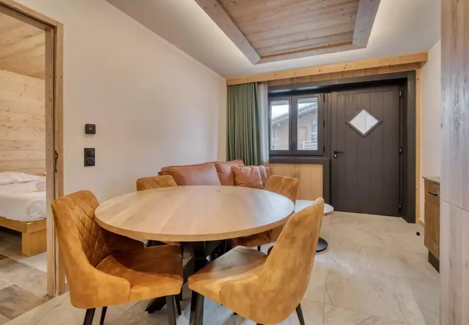 Lodge des Glaciers, La Rosiere (self catered apartments) - Glaciers 0.4