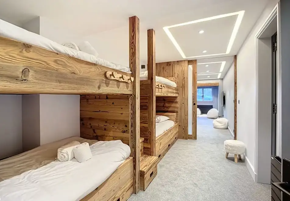 Chalet Broceliande, Meribel (self catered chalet) - Bunk room