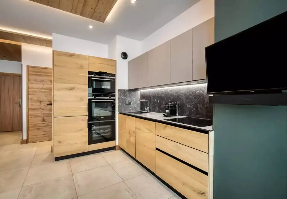 Yeti, Tignes le Lac (self catered apartments) - Yeti 02